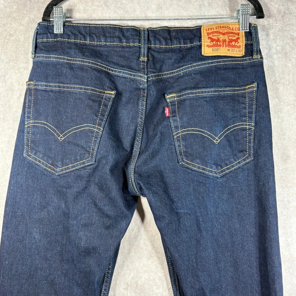 Levi's 502 Jeans Mens Size 32X32 Blue Dark Wash Denim Tapered Pockets Casual